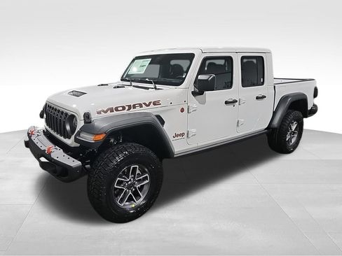 New 2026 Jeep Gladiator Mojave w/ Steel Bumper Group AWD/4WD image 4