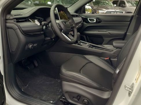 New 2026 Jeep Compass Limited image 6