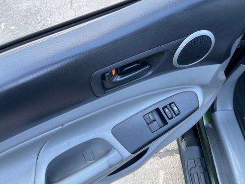 Used 2012 Toyota Tacoma 4x4 Access Cab image 20