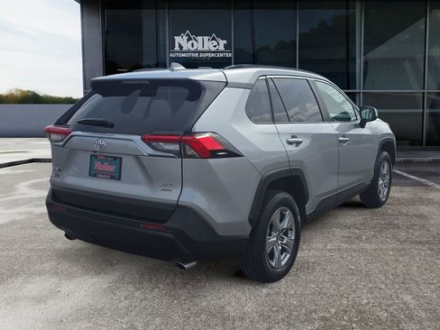 Used 2025 Toyota RAV4 XLE image 2