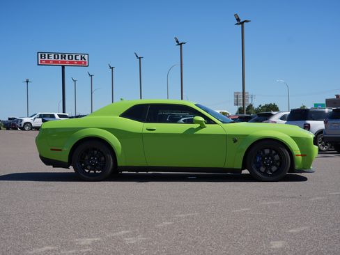 Used 2023 Dodge Challenger SRT Hellcat RWD image 2
