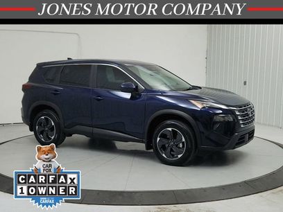 Used 2025 Nissan Rogue SV