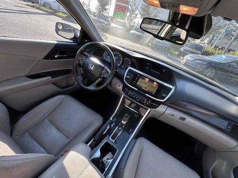 Used 2016 Honda Accord EX-L image 16