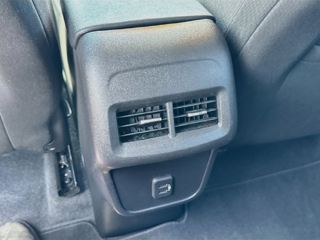 Used 2024 Chevrolet Equinox LS FWD image 23