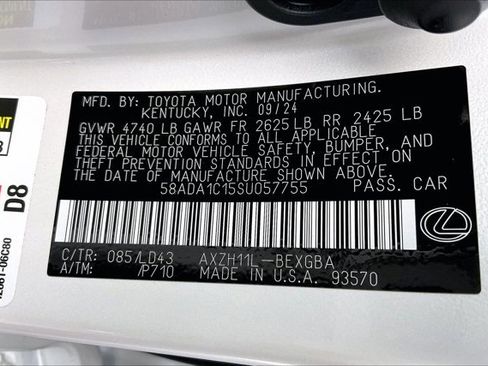 Used 2025 Lexus ES 300h w/ Premium Package image 35