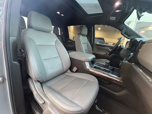 Used 2024 Chevrolet Silverado 1500 RST w/ Convenience Package II RWD image 29