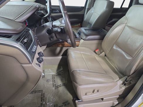 Used 2016 Chevrolet Tahoe LTZ AWD/4WD image 15