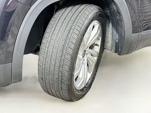 Used 2023 Volkswagen Atlas SE w/ Panoramic Sunroof Package FWD image 25
