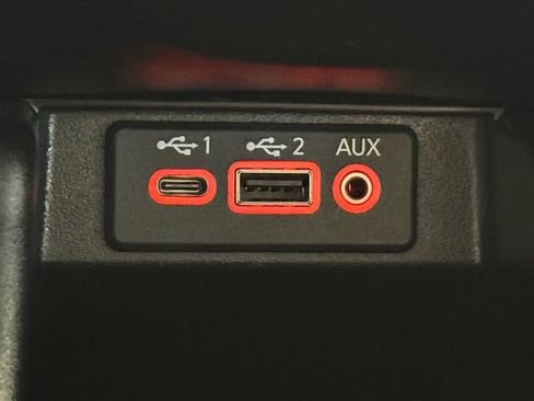 Used 2023 Nissan Maxima Platinum w/ Sport Mat Group FWD image 6