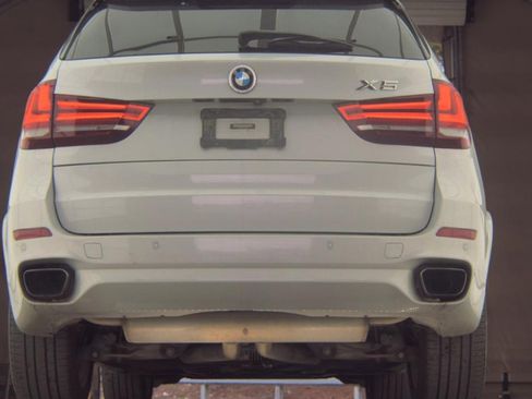 Used 2018 BMW X5 xDrive50i w/ Dynamic Handling Package image 7