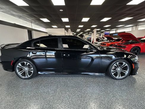 Used 2021 Dodge Charger R/T RWD image 6
