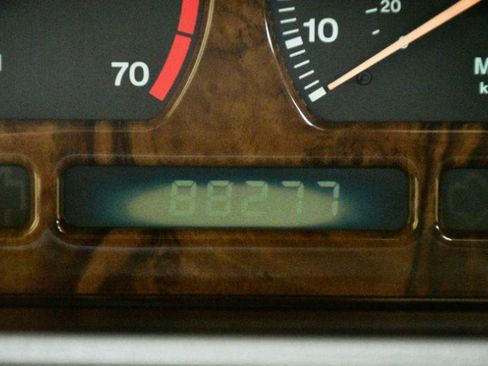 Used 1997 Jaguar XJ6 RWD image 40