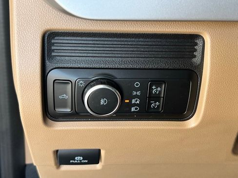 Used 2024 Ford F250 XLT image 18