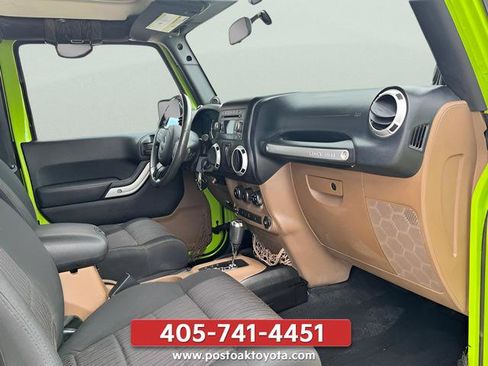 Used 2012 Jeep Wrangler Rubicon w/ PWR Convenience Group AWD/4WD image 7
