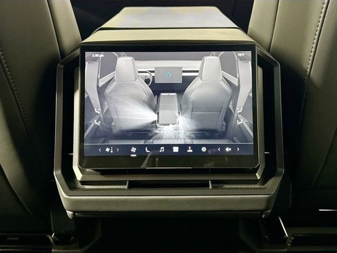 Used 2025 Tesla Cybertruck Cyberbeast AWD/4WD image 26