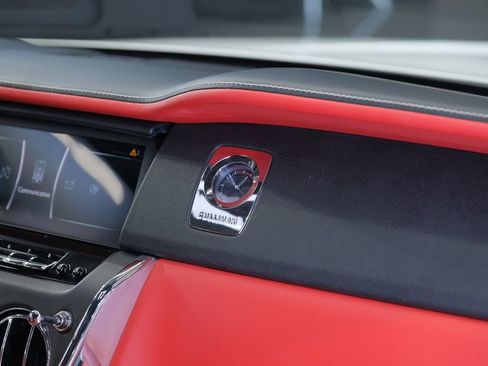 Used 2021 Rolls-Royce Cullinan image 48