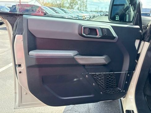Used 2022 Ford Bronco Everglades AWD/4WD image 11
