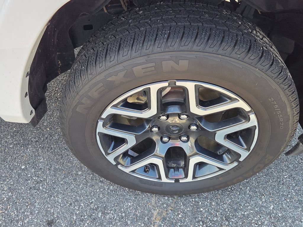 Used 2025 RAM 1500 Laramie AWD/4WD image 14
