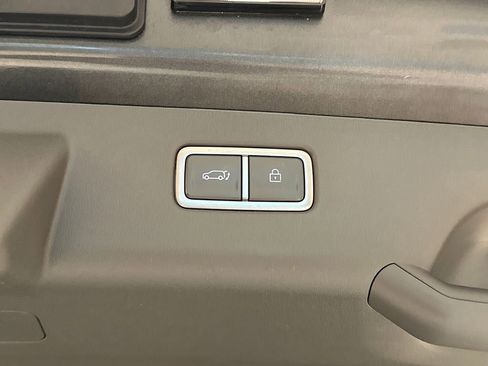 New 2026 Kia EV9 GT-Line image 8