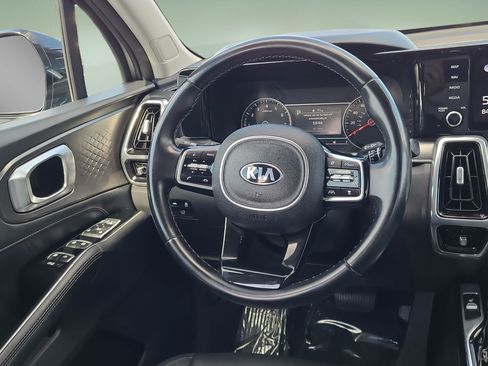 Used 2021 Kia Sorento SX AWD/4WD image 12