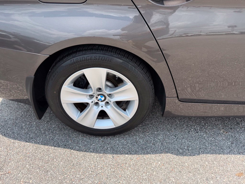 Used 2012 BMW 528i Sedan RWD image 5