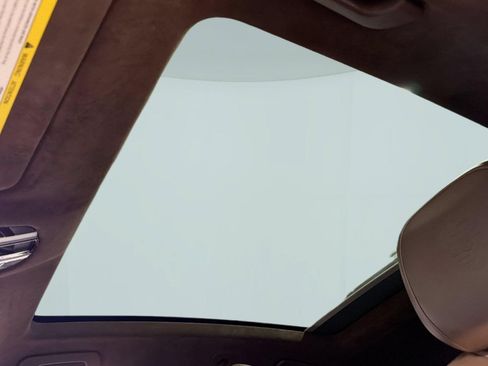 Certified 2023 Porsche Cayenne Platinum Edition AWD/4WD image 22