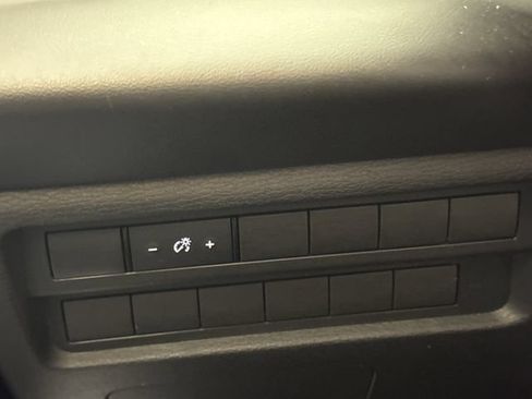 Used 2024 Mitsubishi Outlander ES AWD/4WD image 35