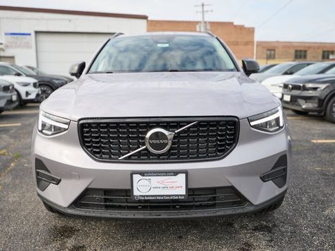 New 2026 Volvo XC40 B5 Core w/ Climate Package image 5