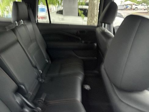Used 2024 Honda Passport TrailSport image 3