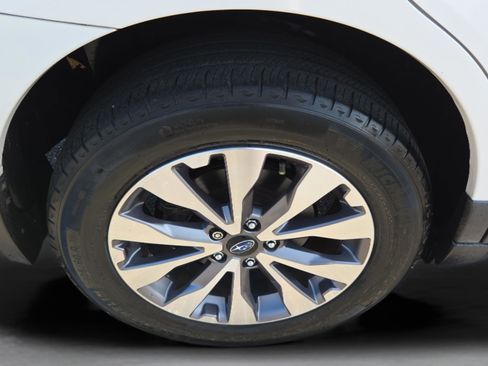 Used 2017 Subaru Outback 2.5i Touring w/ Popular Package #5A image 36