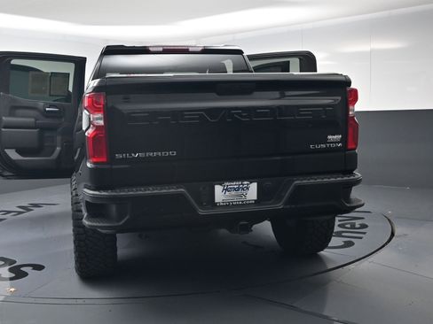 Certified 2021 Chevrolet Silverado 1500 Custom image 27