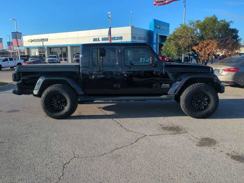 Used 2020 Jeep Gladiator Overland image 9