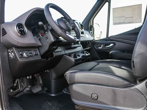 New 2026 Mercedes-Benz Sprinter 2500 image 19