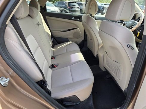 Used 2017 Hyundai Tucson SE image 14