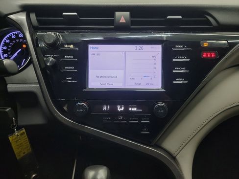 Used 2019 Toyota Camry SE image 21