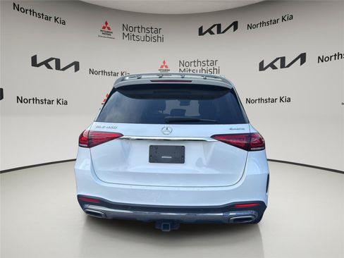 Used 2021 Mercedes-Benz GLE 450 4MATIC w/ AMG Line Exterior image 5