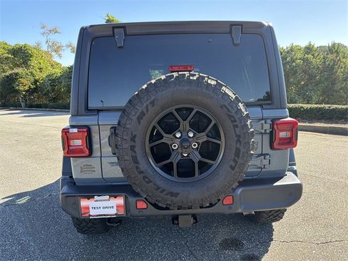 Used 2024 Jeep Wrangler Willys image 6