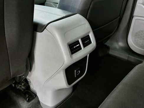Used 2024 GMC Terrain SLE AWD/4WD image 28