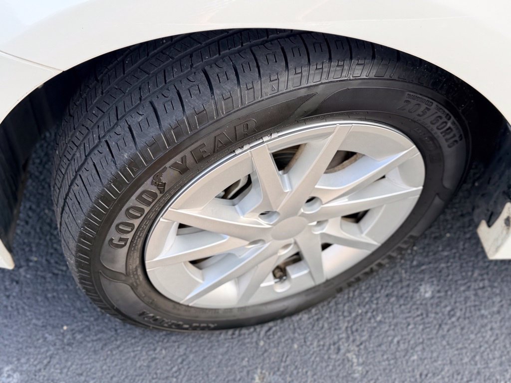 Used 2014 Toyota Prius V Three FWD image 37
