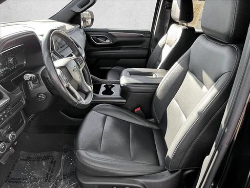 Used 2022 Chevrolet Tahoe Z71 w/ Luxury Package image 9