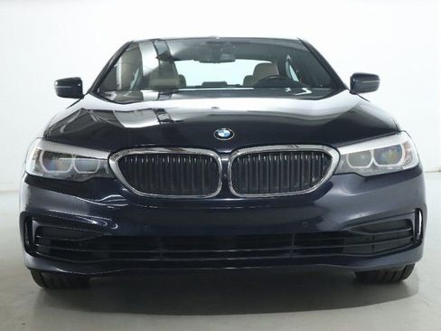 Used 2020 BMW 530i xDrive w/ Premium Package image 6