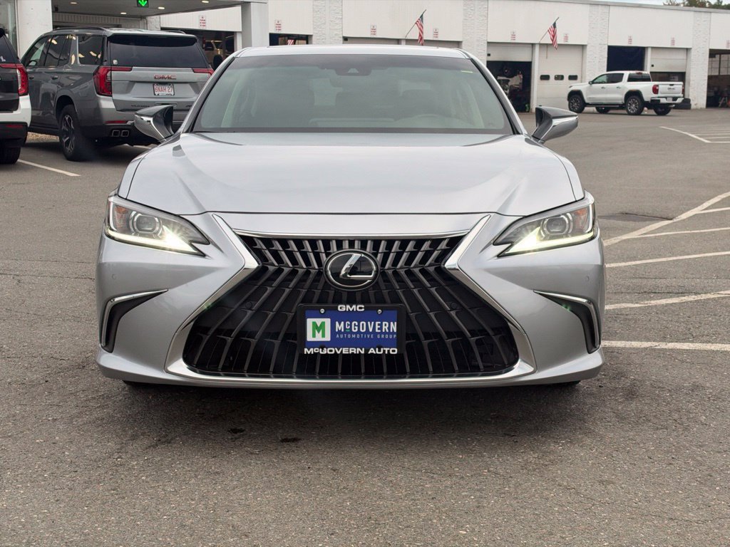 Used 2025 Lexus ES 300h w/ Premium Package FWD image 10
