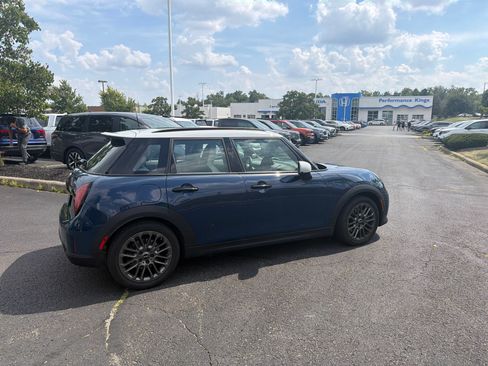 Used 2025 MINI Cooper S FWD image 18