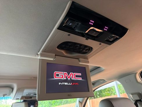 Used 2020 GMC Yukon SLT w/ Premium Edition RWD image 10