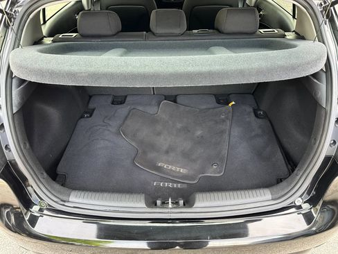 Used 2016 Kia Forte LX FWD image 19