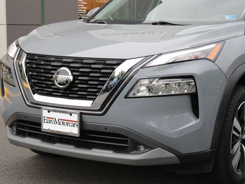 Used 2021 Nissan Rogue SL w/ Premium Package AWD/4WD image 2