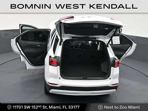Used 2023 Chevrolet Equinox RS image 33