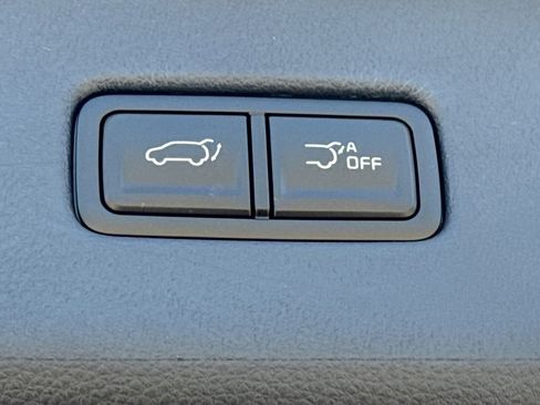 New 2026 Kia Carnival EX image 18