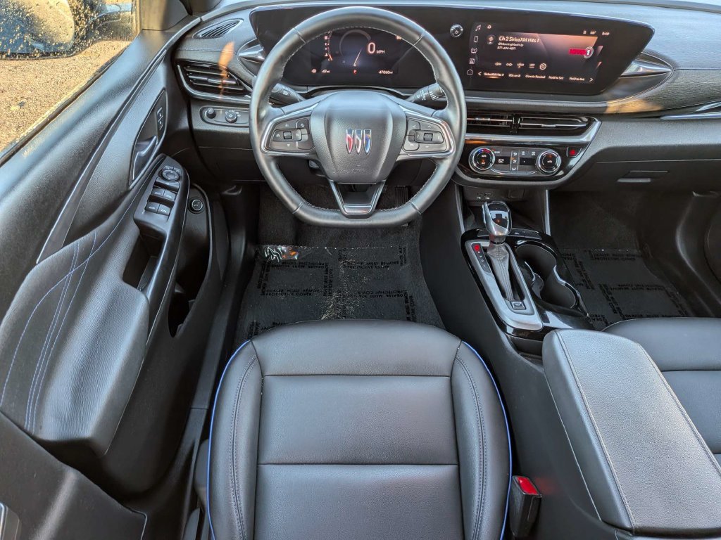 Used 2024 Buick Envista Sport Touring w/ Convenience II Package FWD image 17