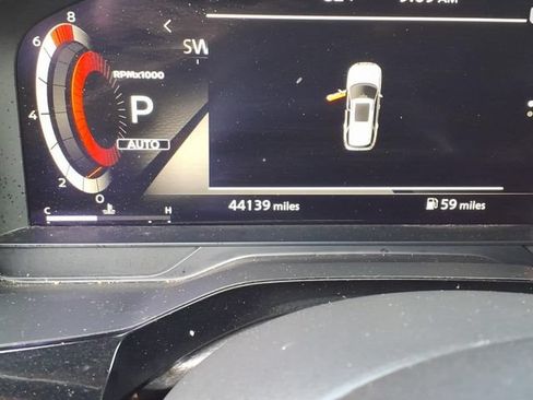 Used 2023 Nissan Pathfinder Platinum AWD/4WD image 36